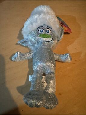 DreamWorks Trolls Band Together Glitter Plush with White Tag
